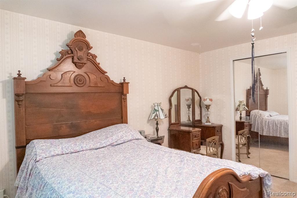 8362 LAKEVIEW Drive, Ypsilanti, MI 48198 — Photo 14