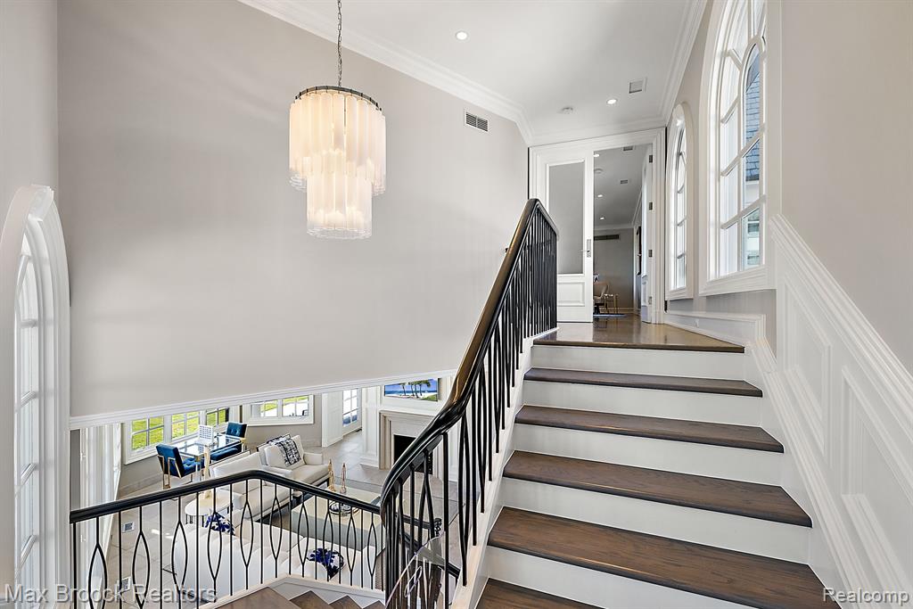 3251 W Shore Drive, Orchard Lake Village, MI 48324 — Photo 19