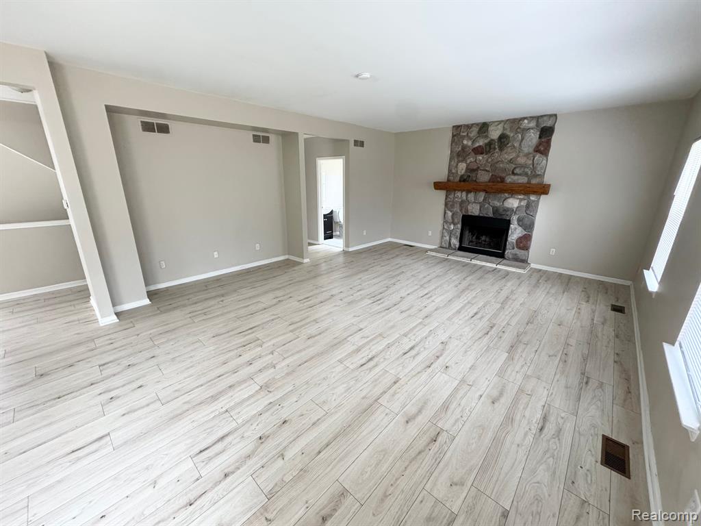 5144 HICKORY POINTE Boulevard, Ypsilanti, MI 48197 — Photo 10