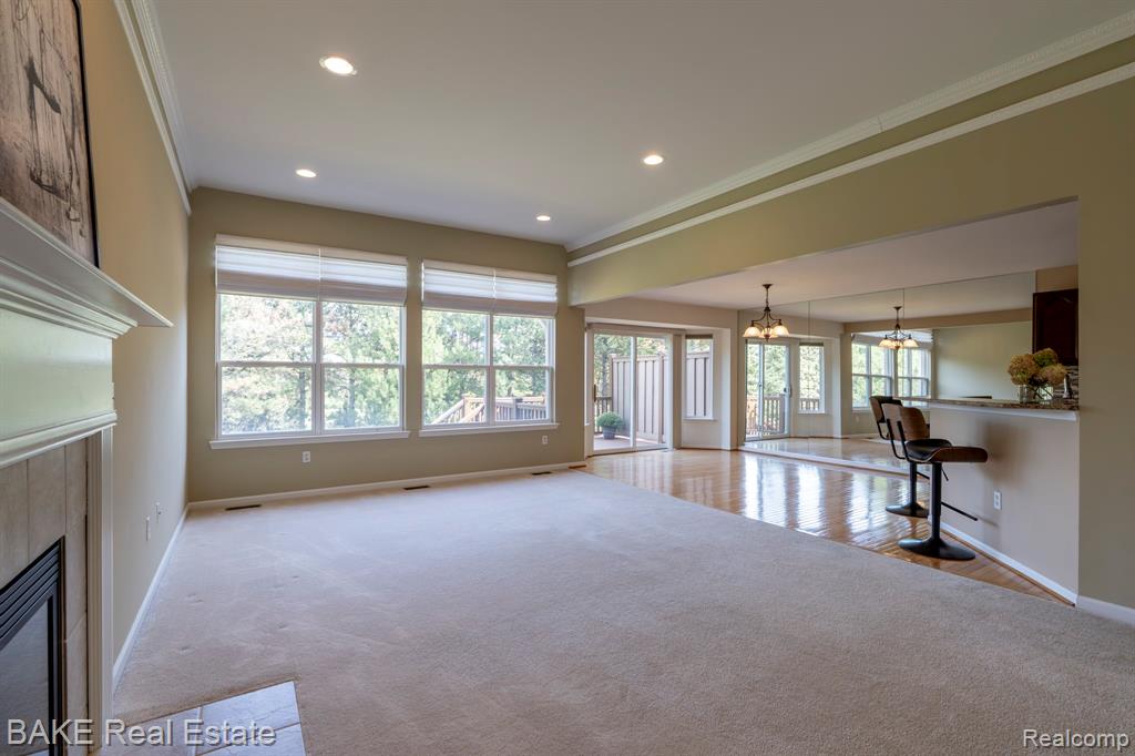 49402 N Glacier, Northville, MI 48168 — Photo 9