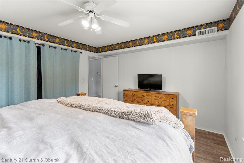 910 Chestnut Hill Drive, # E, Auburn Hills, MI 48326 — Photo 22