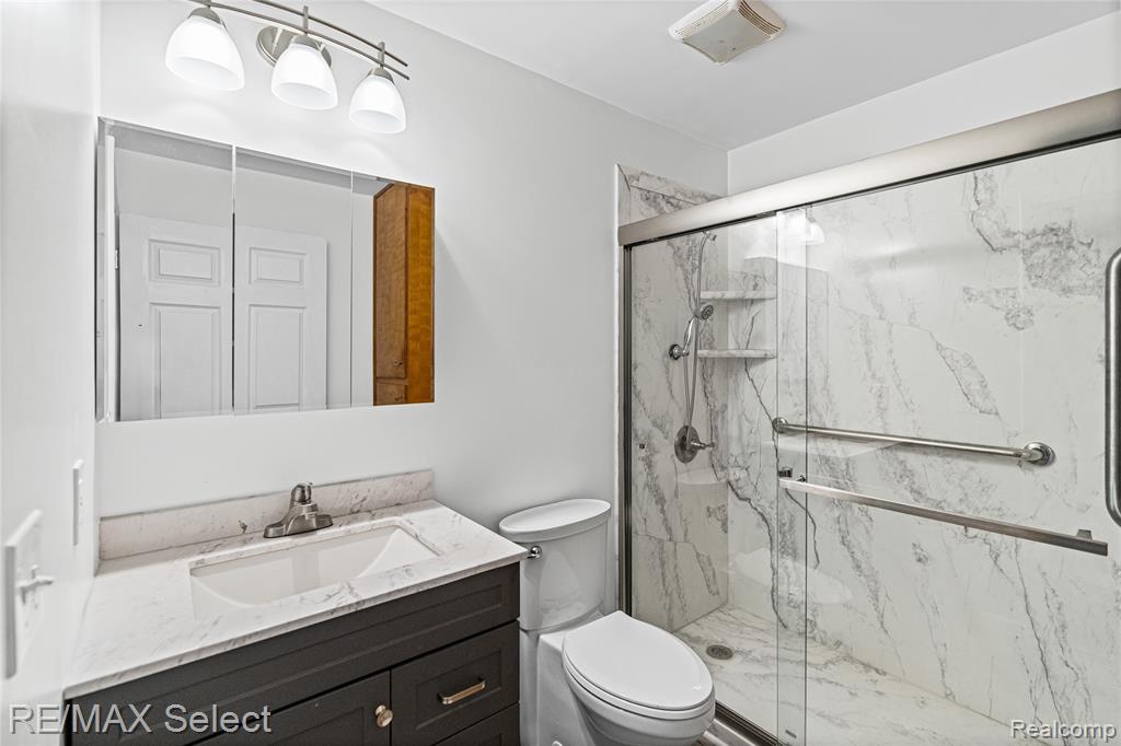 7449 Jennings Road, Swartz Creek, MI 48473 — Photo 19