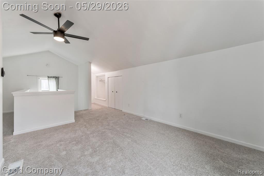 525 Helene Avenue, Royal Oak, MI 48067 — Photo 21