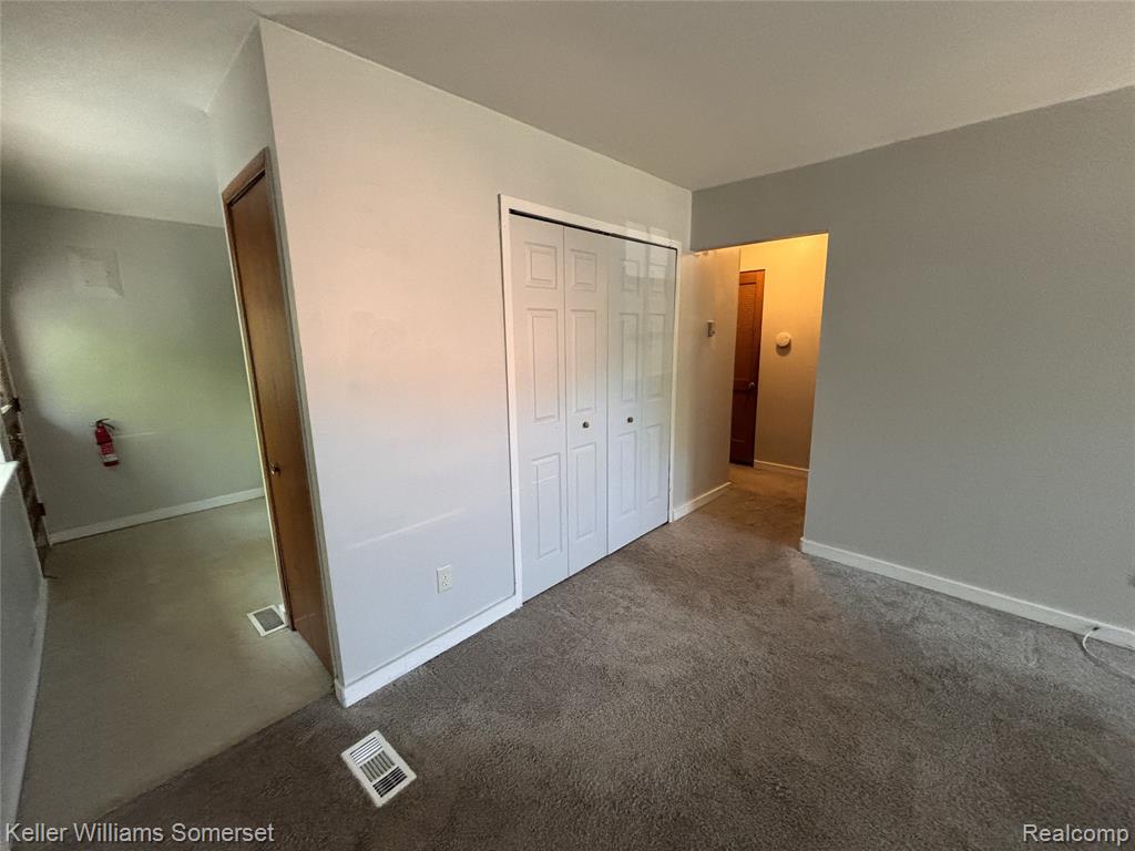 4072 Agnes Ave, Lincoln Park, MI 48146 — Photo 3