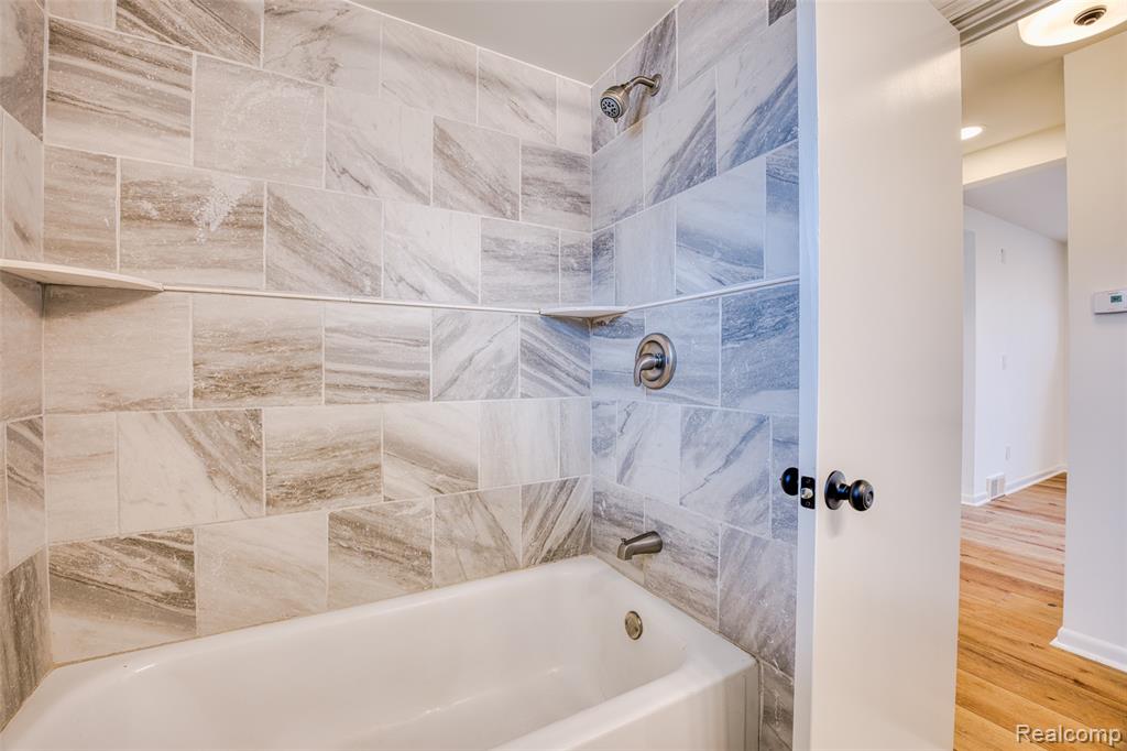 6125 Pointe Tremble Road, Clay, MI 48001 — Photo 18