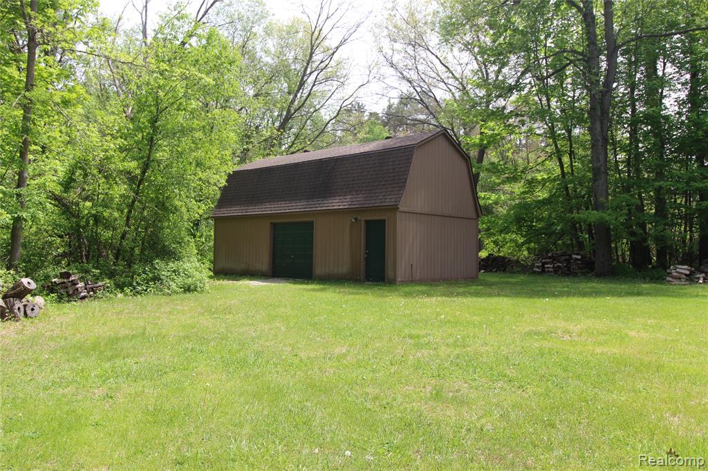 1751 Bird Road, Ortonville, MI 48462 — Photo 39