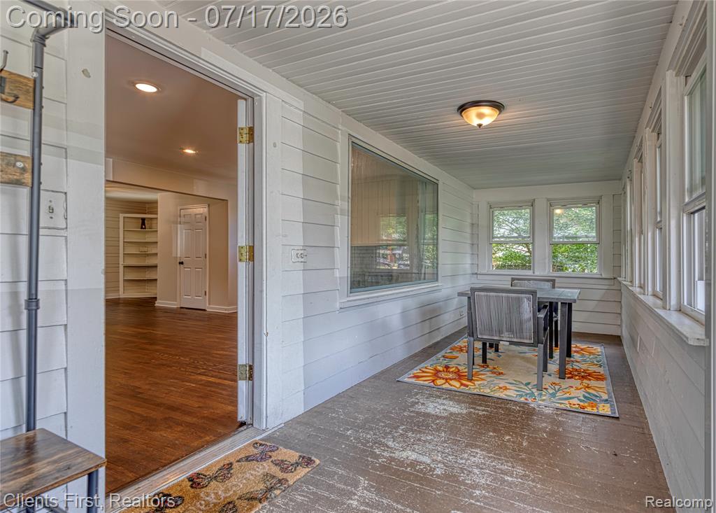 4258 Seeden Street, Waterford, MI 48329 — Photo 3