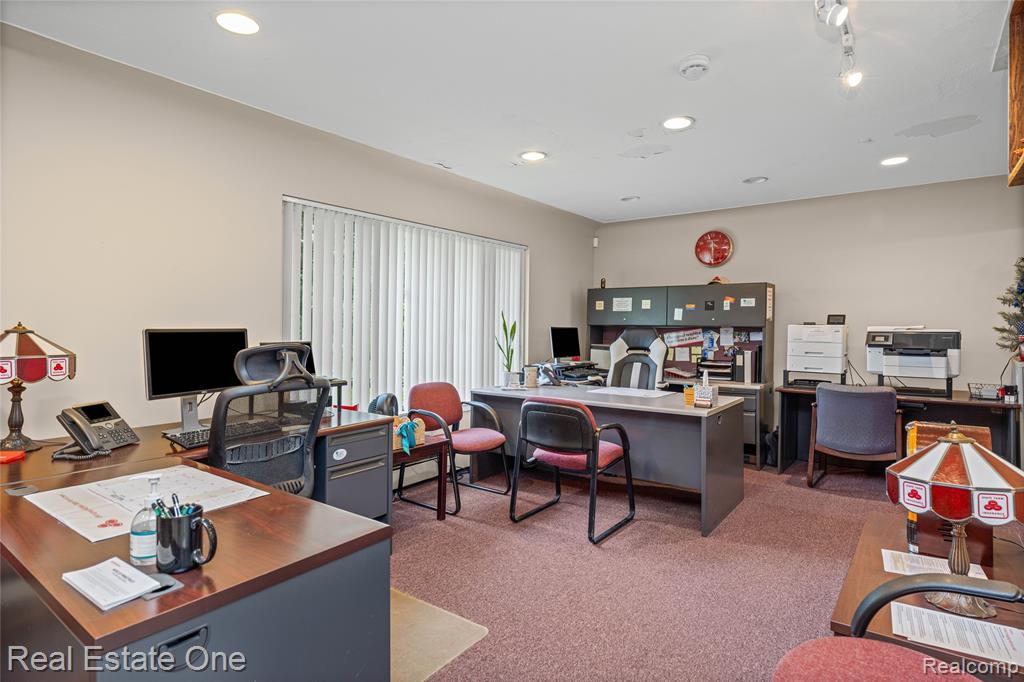 7217 SASHABAW Road, Clarkston, MI 48348 — Photo 23