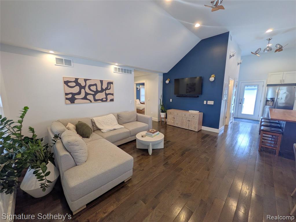 2059 Columbia Road, Berkley, MI 48072 — Photo 5