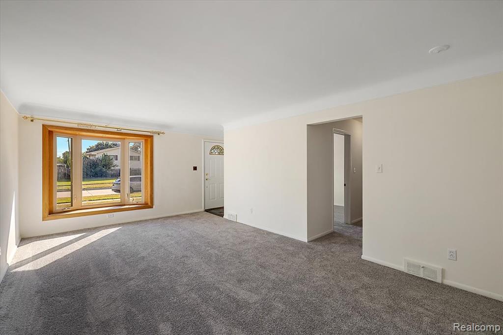 8628 Strom Drive, Sterling Heights, MI 48314 — Photo 10