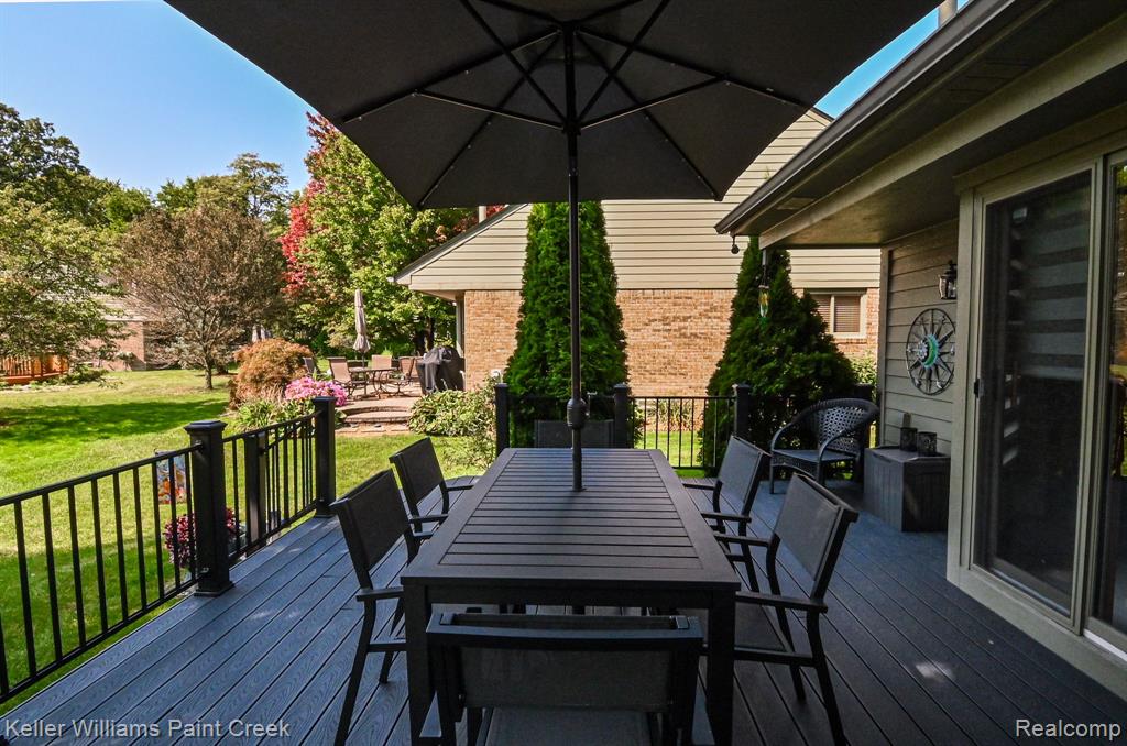 4442 WISTERIA Court, Warren, MI 48092 — Photo 42