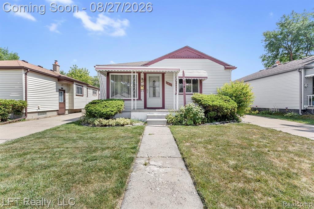 6431 Mayfair Street, Taylor, MI 48180