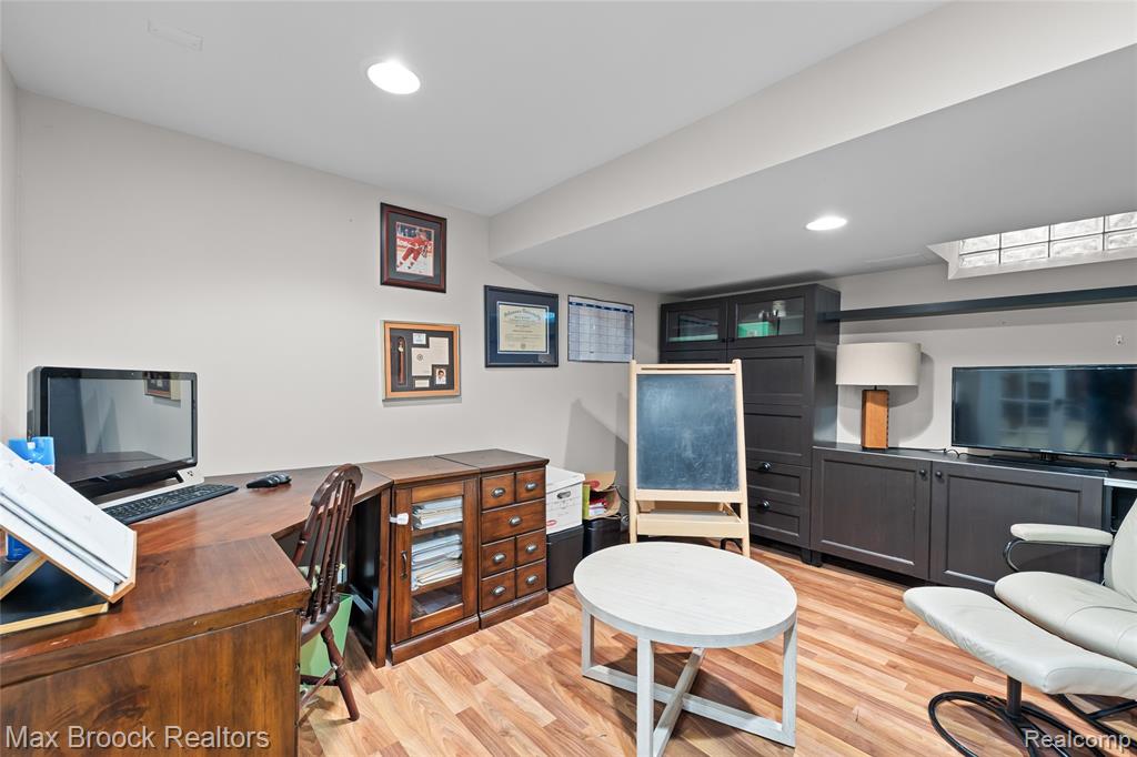 639 N Glenhurst Drive, Birmingham, MI 48009 — Photo 57