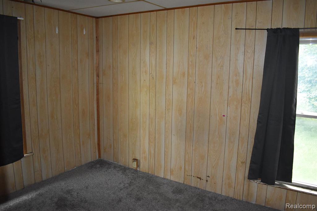 402 N SHIAWASSEE Street, Bancroft, MI 48414 — Photo 9