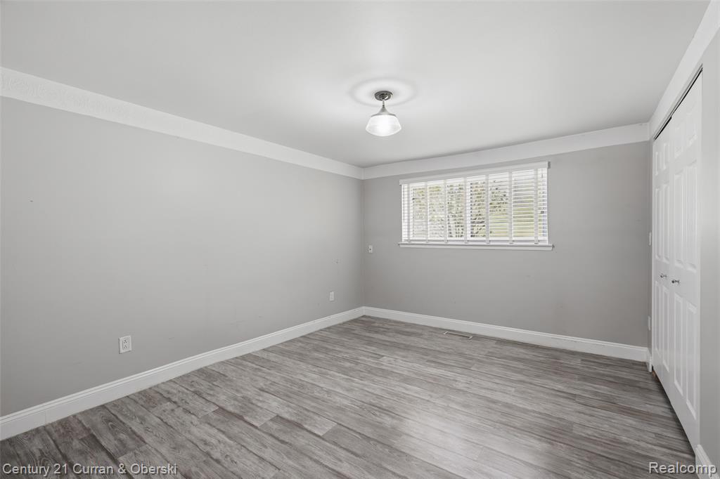 862 N Main Street, Milford, MI 48381 — Photo 10