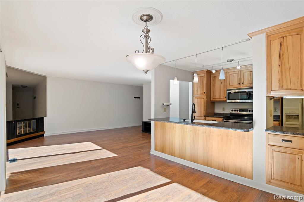1724 Grove Road, 301, Ypsilanti, MI 48198 — Photo 12