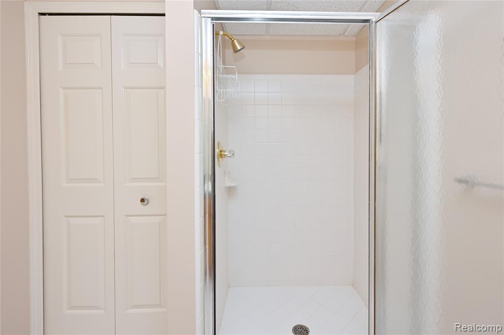 324 Cherry Hill Pointe Drive, 27, Canton, MI 48187 — Photo 33