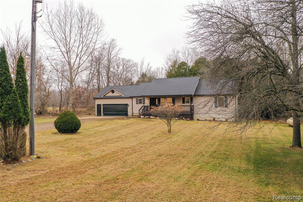 6649 McKibbon Road, North Branch, MI 48461 — Photo 24