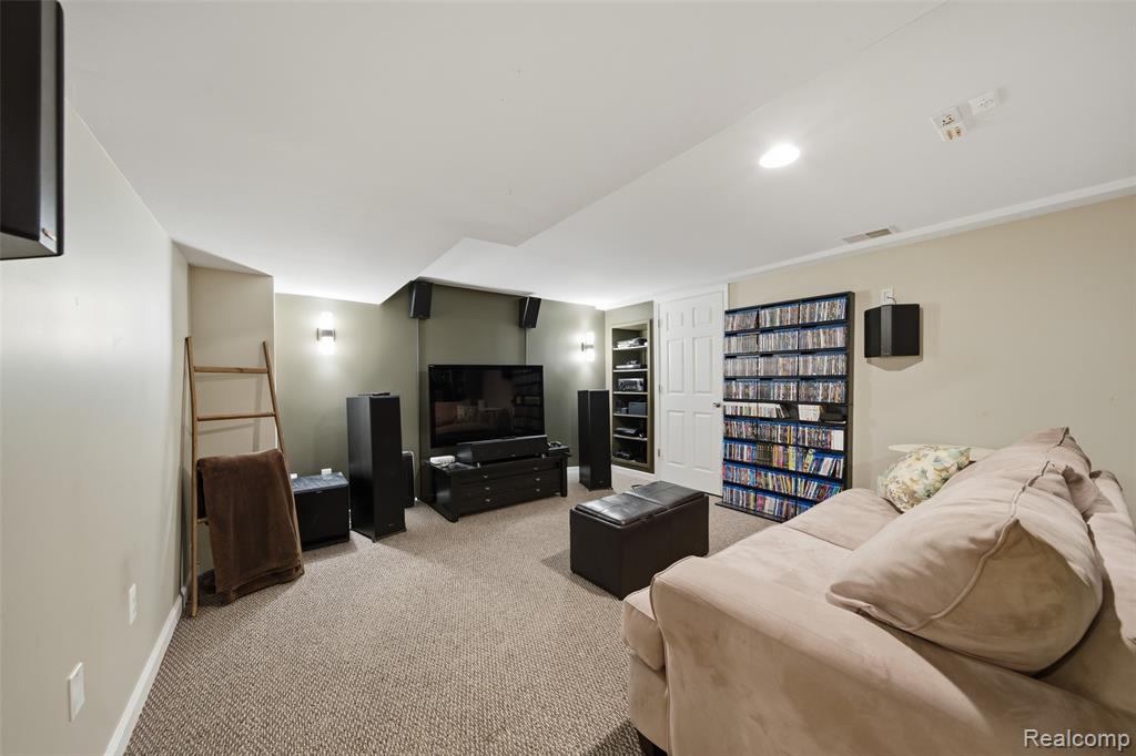4231 Chris Drive, Sterling Heights, MI 48310 — Photo 29