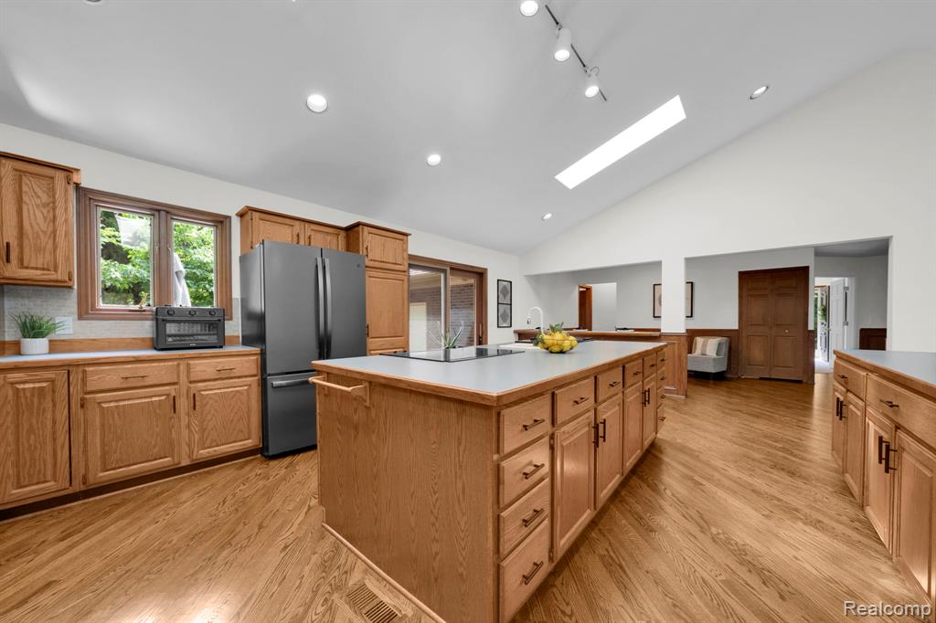 940 W Predmore Road, Oakland, MI — Photo 28