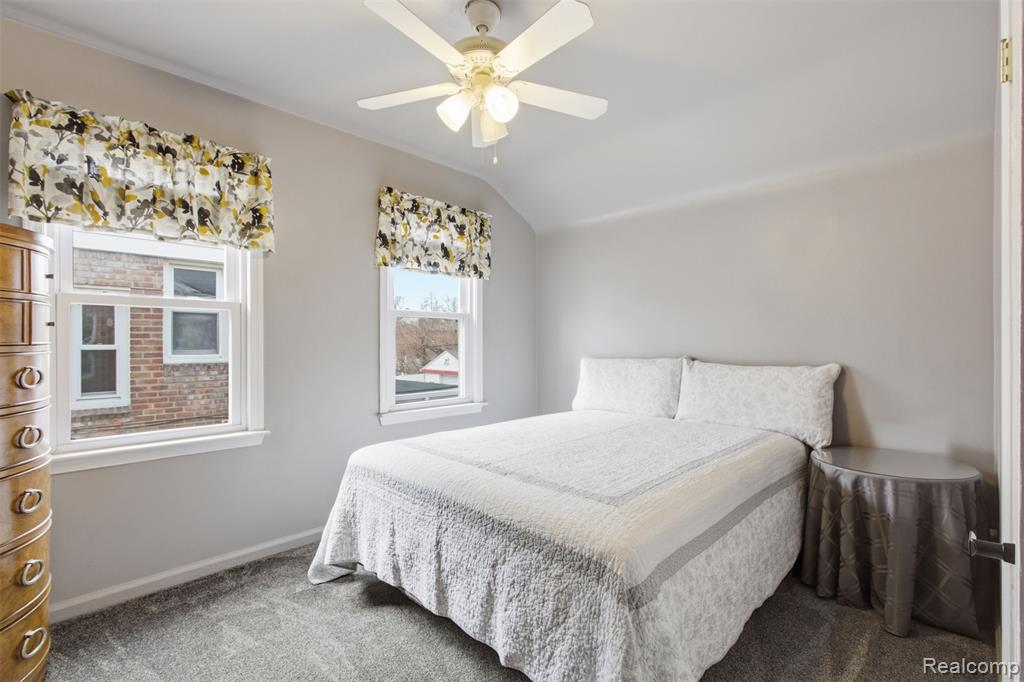 16855 Strathmoor Street, Detroit, MI 48235 — Photo 27