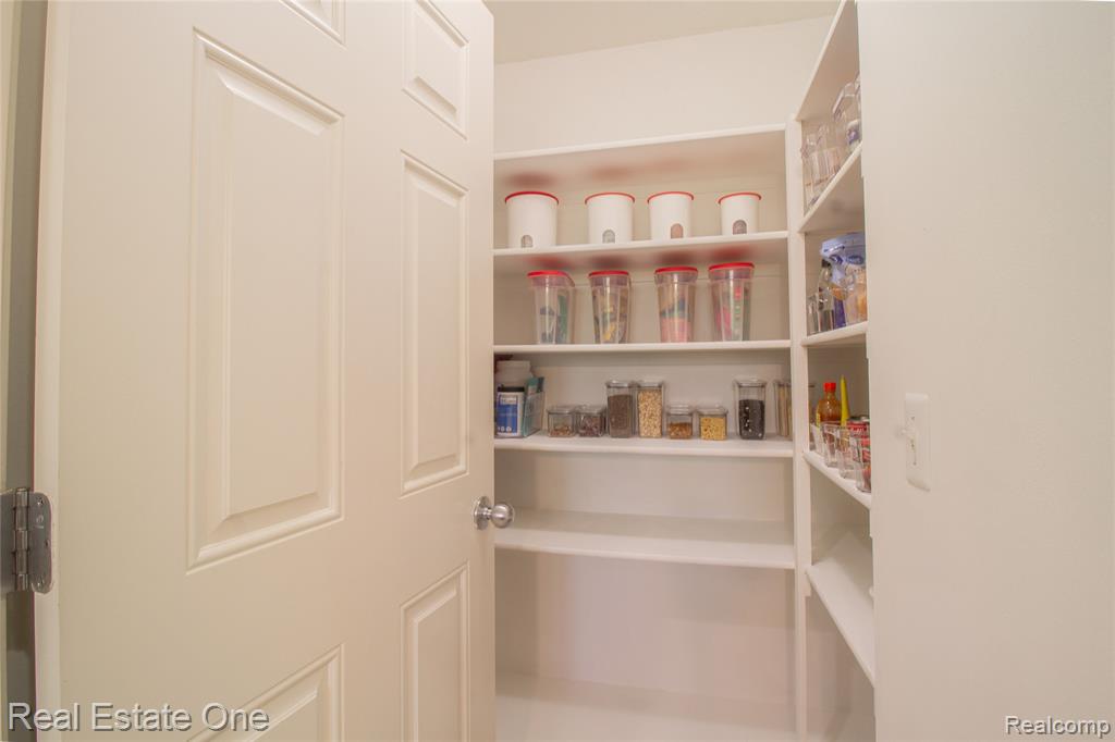 9068 Lebarron Court, Saline, MI 48176 — Photo 16