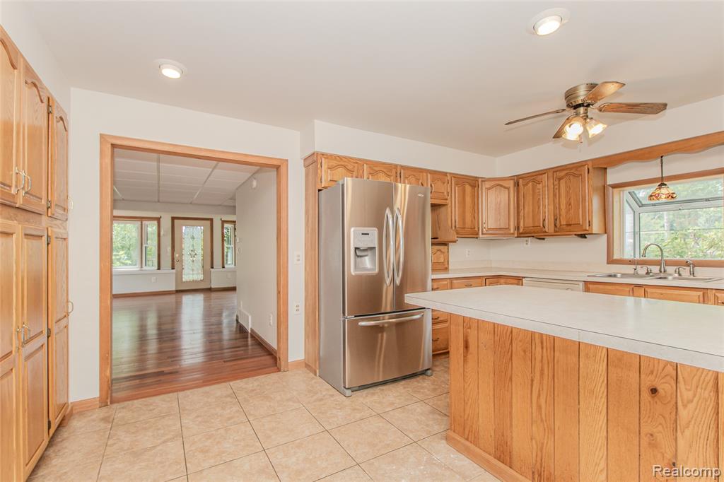 9042 Gale Road, White Lake, MI — Photo 39