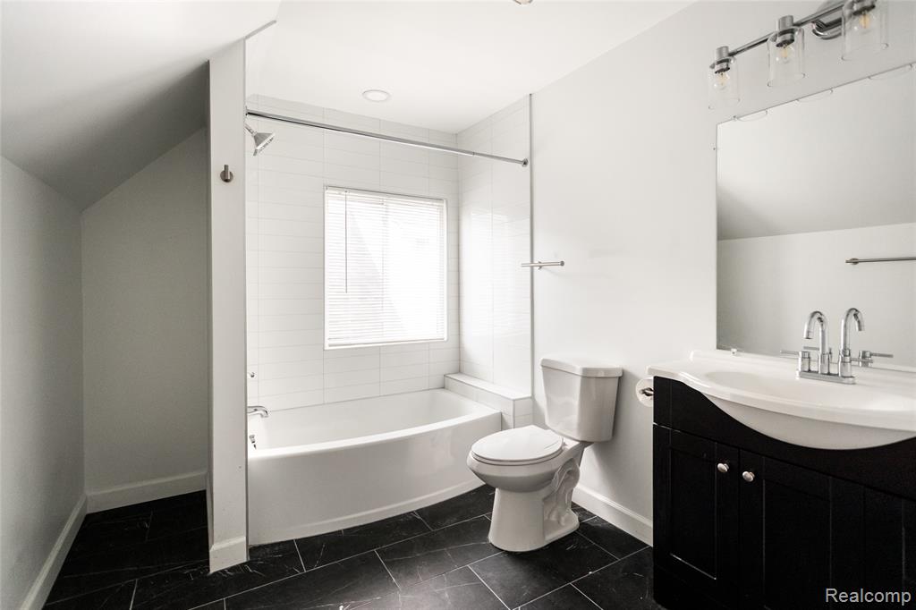 613 E Euclid Street, Detroit, MI 48202 — Photo 16