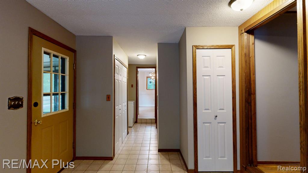 2047 Hickory Drive, Lapeer, MI 48446 — Photo 24