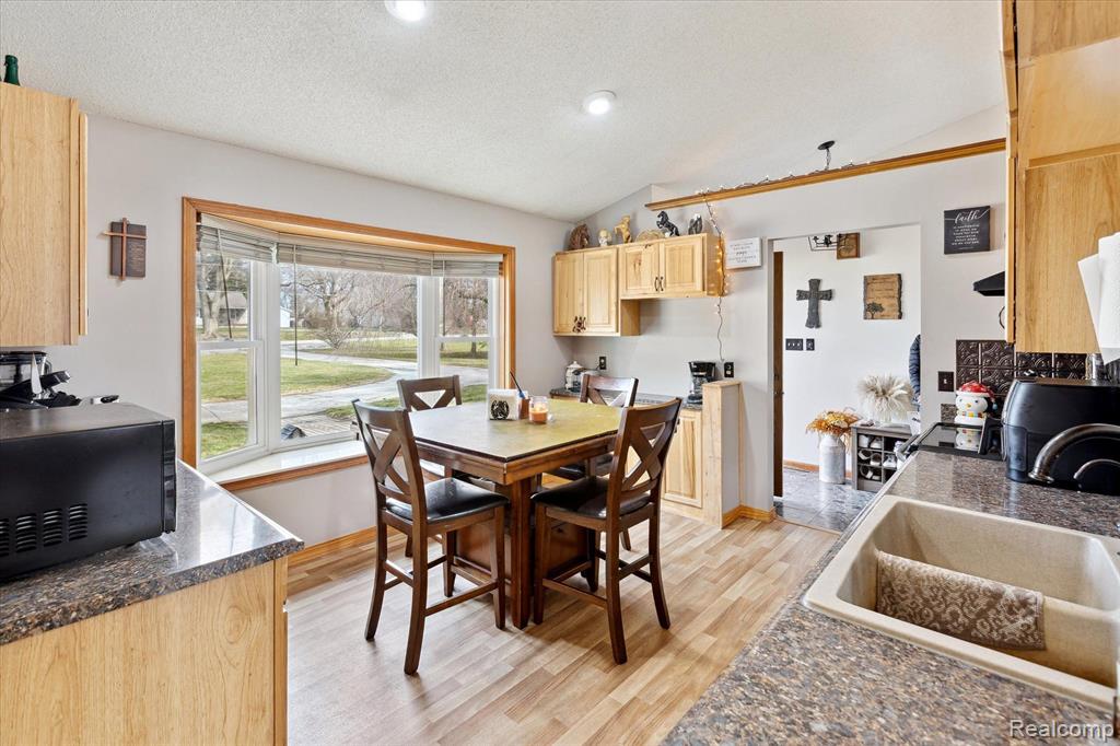 4163 N GALE Road, Davison, MI 48423 — Photo 10
