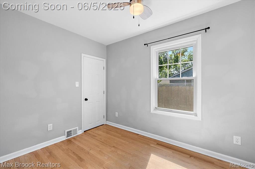 6431 Prairie Lawn, Waterford, MI 48329 — Photo 22