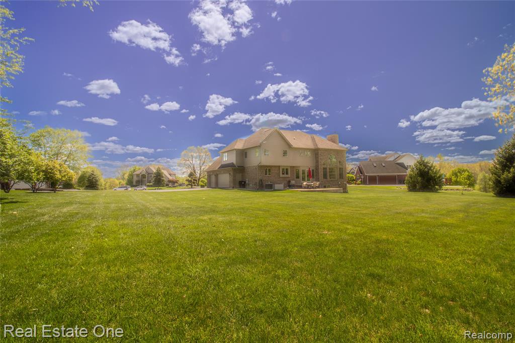 9068 Lebarron Court, Saline, MI 48176 — Photo 45