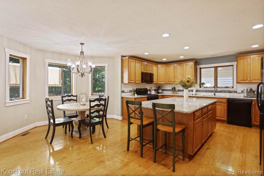 9763 BEECH TREE Lane, Frankenmuth, MI 48734 — Photo 19