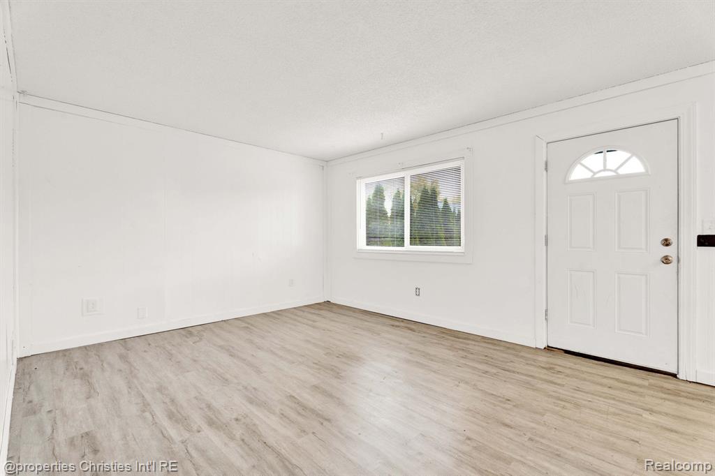 6516 Oak Street, Taylor, MI 48180 — Photo 6