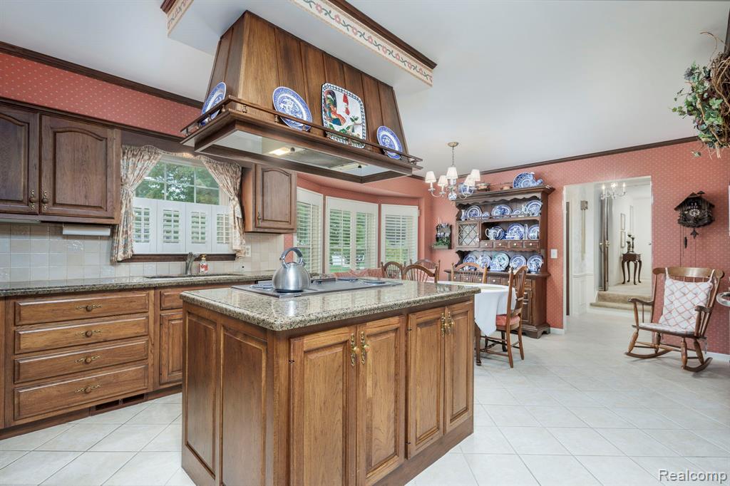 830 Croydon Road, Rochester Hills, MI 48309 — Photo 23