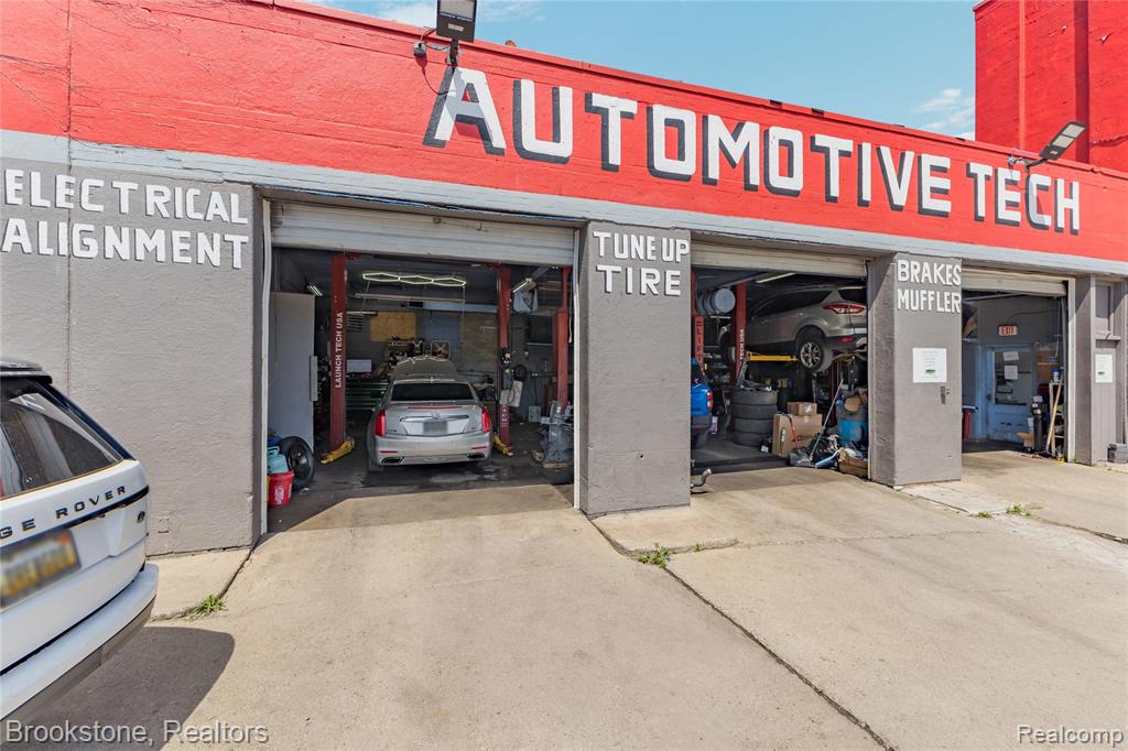 10200 Whittier Street, Detroit, MI 48224 — Photo 25