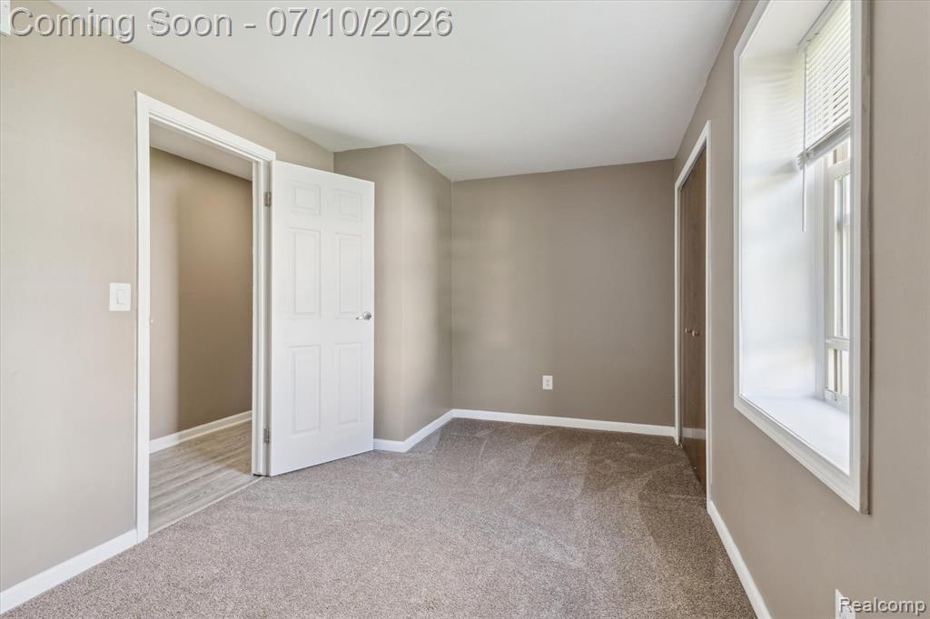 500 TROMBLEY Drive, Troy, MI 48083 — Photo 18