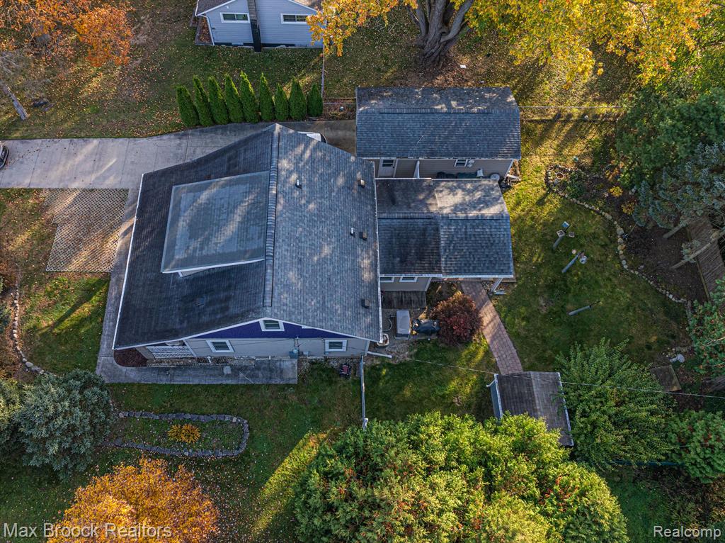 611 W SAINT CLAIR Street, Almont, MI 48003 — Photo 18