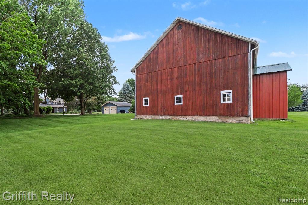 3970 Van Amberg Road, Brighton, MI 48114 — Photo 32