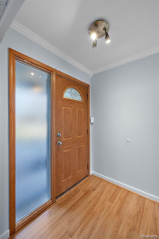 4058 Colonial Boulevard, Troy, MI 48085 — Photo 5
