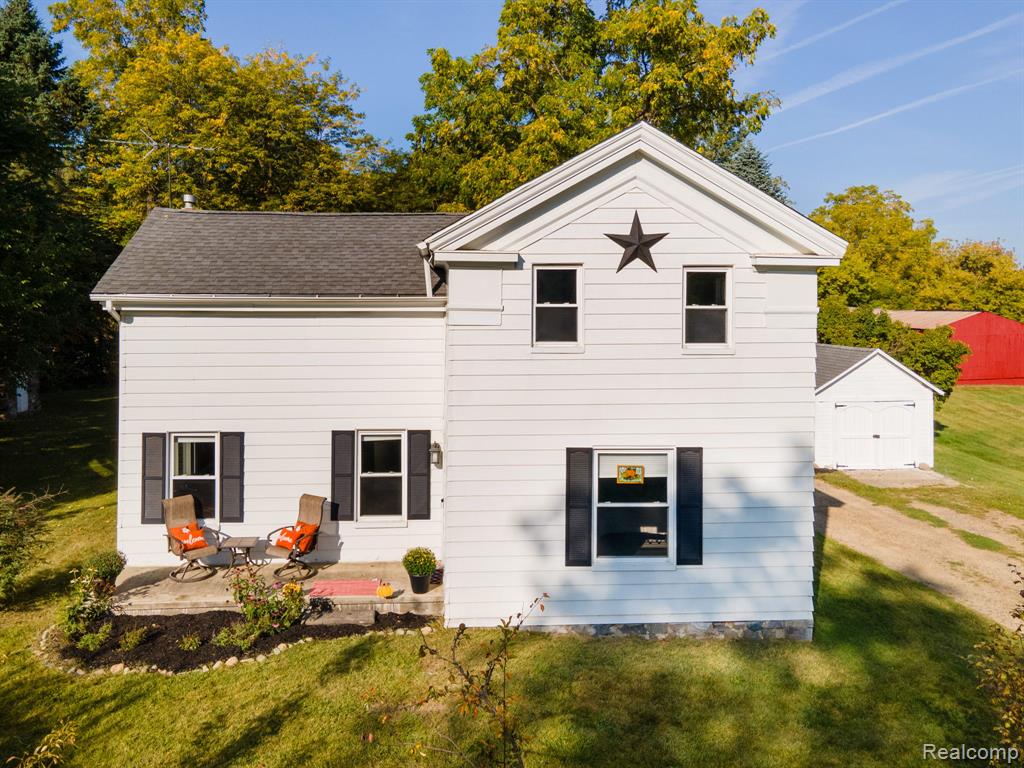 571 N Baldwin Road, Brandon, MI 48371 — front exterior