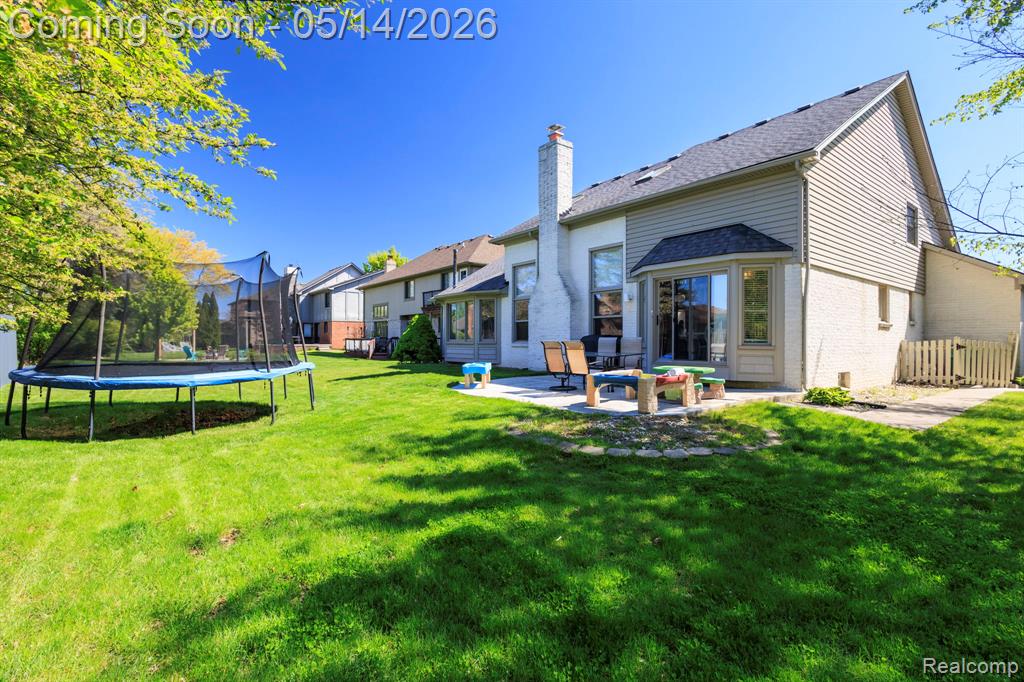52425 Bryan Michael Drive, Macomb, MI 48042 — Photo 37