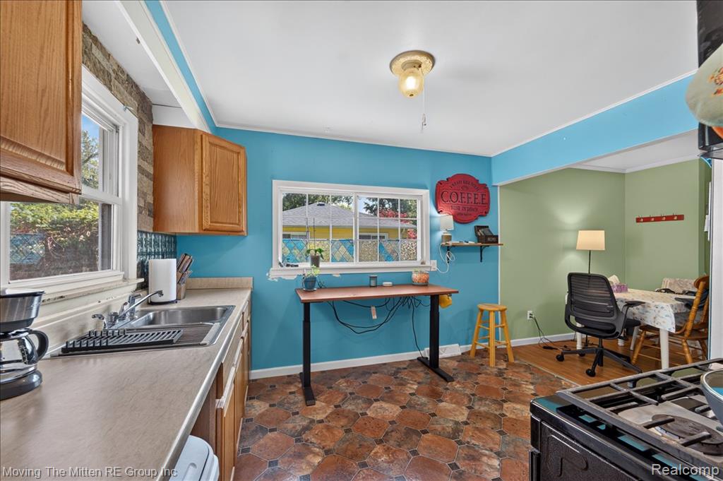 21847 Fenster Street, Belleville, MI 48111 — Photo 14
