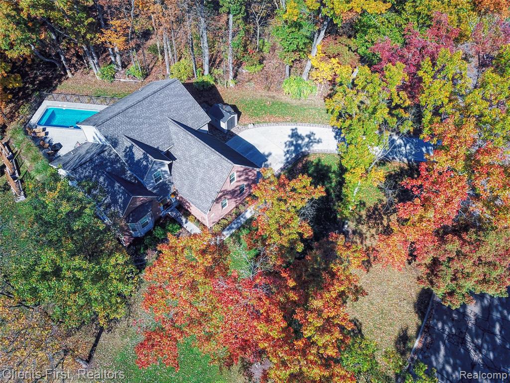 1291 Courtney Court, Hartland, MI 48353 — Photo 3