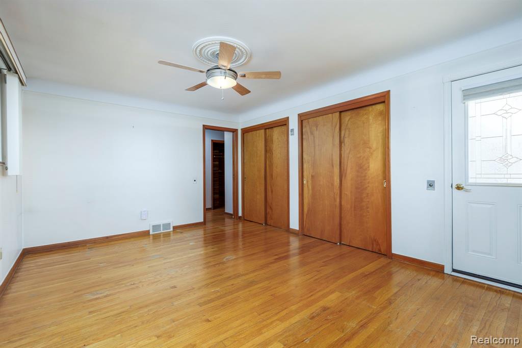 22606 Ardmore Park Drive, Saint Clair Shores, MI 48081 — Photo 32