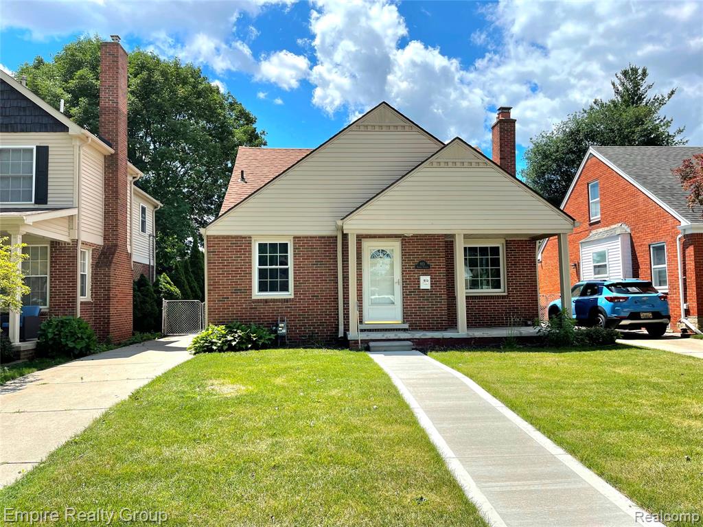 913 N Vernon Street, Dearborn, MI 48128 — front exterior