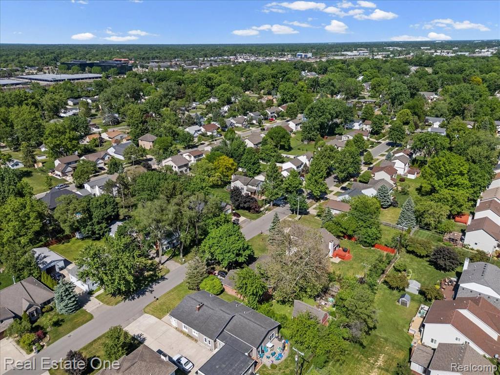 113 Algansee Drive, Troy, MI 48083 — Photo 18