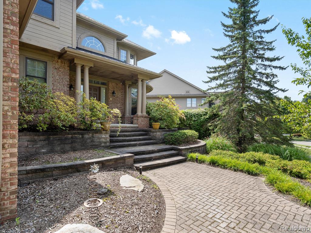 7253 CARLYLE, West Bloomfield, MI — Photo 5