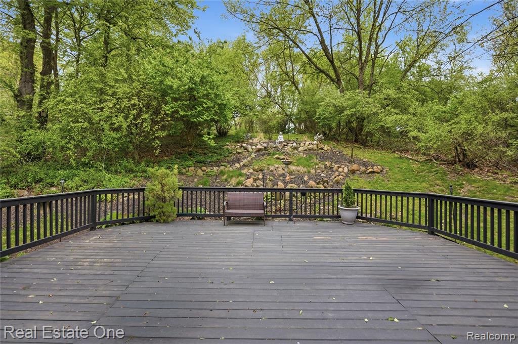 5361 Universe Avenue, Howell, MI 48843 — Photo 30