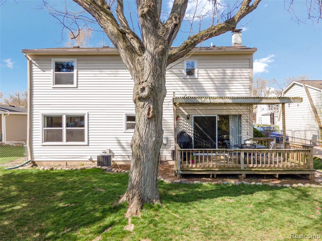 44453 Albert Drive, Plymouth, MI 48170 — Photo 7
